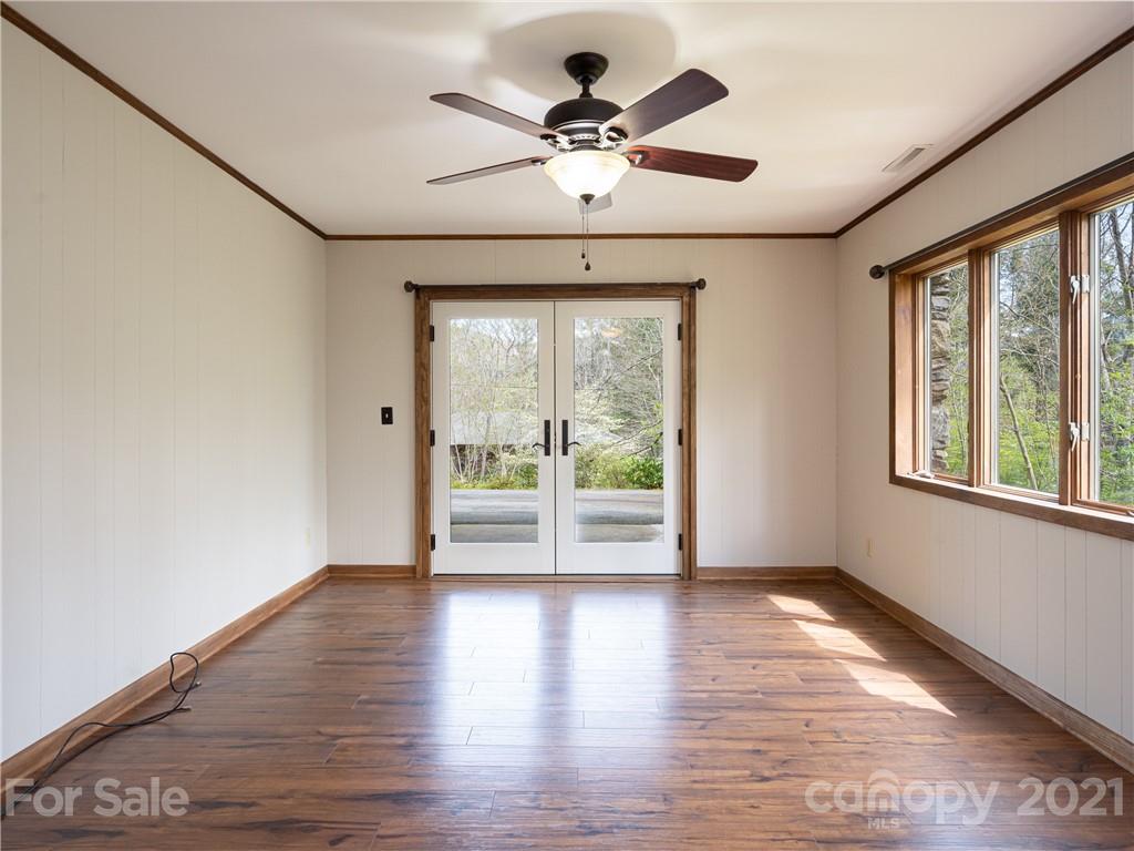 14 Whitaker View Road Fairview, NC 28730 - Photo 22 of 35 Gallery Image 22