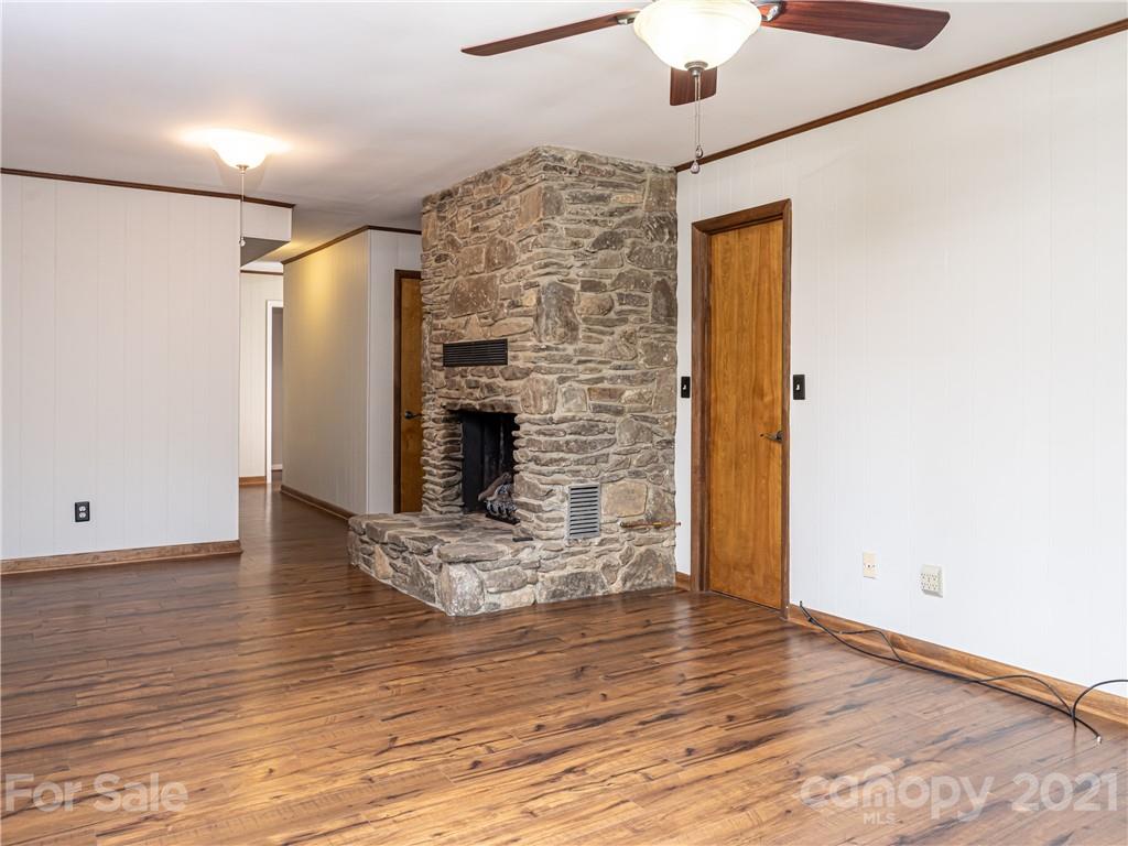 14 Whitaker View Road Fairview, NC 28730 - Photo 23 of 35 Gallery Image 23