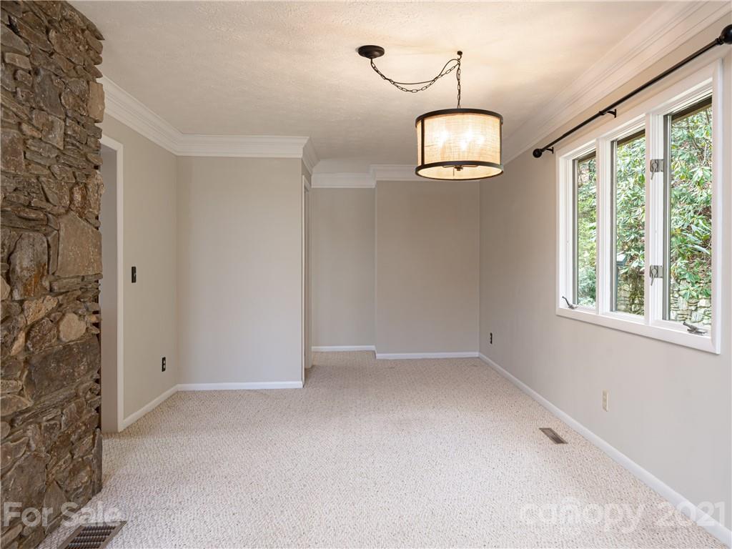 14 Whitaker View Road Fairview, NC 28730 - Photo 10 of 35 Gallery Image 10