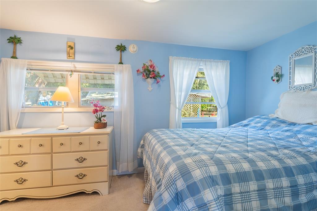 28 Basin Street Lorida, FL 33857 - Photo 11 of 28 a bedroom with a bed and a window