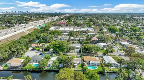 $669,000 | 3043 Hayes Street, Hollywood, FL 33021