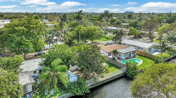 $669,000 | 3043 Hayes Street, Hollywood, FL 33021