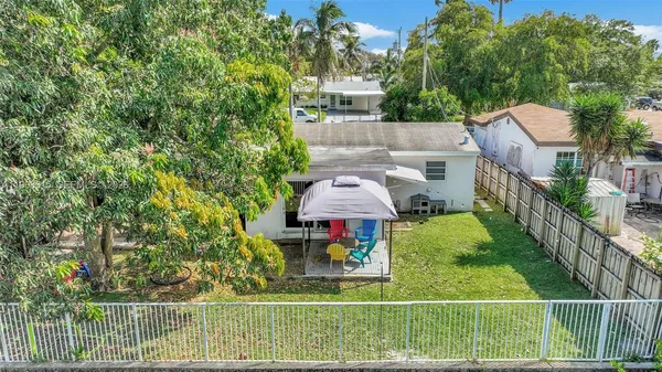 $669,000 | 3043 Hayes Street, Hollywood, FL 33021