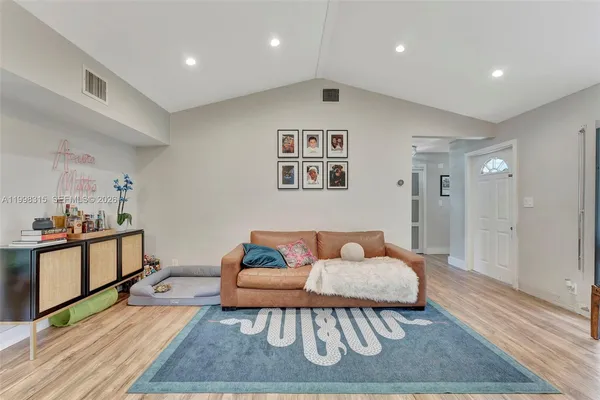 $669,000 | 3043 Hayes Street, Hollywood, FL 33021