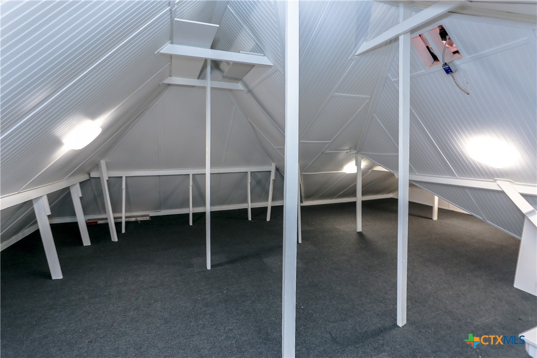 2110 Lakeview Loop Killeen, TX 76543 - Photo 32 of 42 a view of entryway