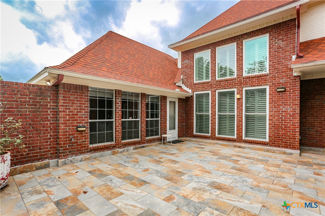2110 Lakeview Loop Killeen, TX 76543 - Photo 37 of 42 a view of a house with a backyard