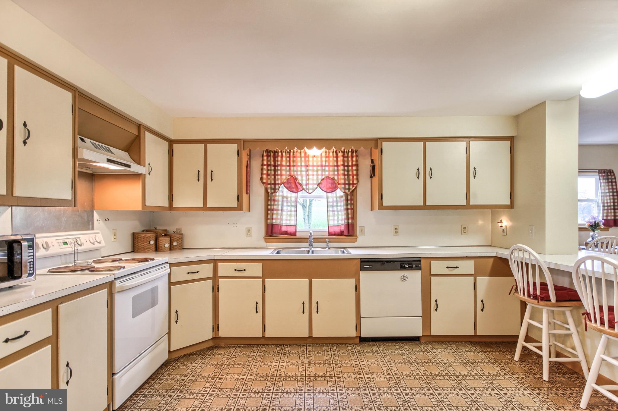350 Grahams Wood Road Carlisle, PA 17015 - Photo 5 of 30 Gallery Image 5