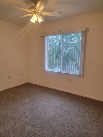 $2,300 | 2513 Stockbridge Square Southwest, Vero Beach, FL 32962