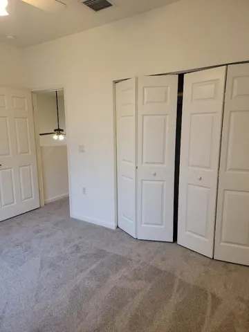 $2,300 | 2513 Stockbridge Square Southwest, Vero Beach, FL 32962