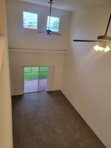 $2,300 | 2513 Stockbridge Square Southwest, Vero Beach, FL 32962