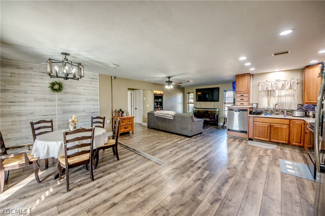 3015 8th Street Southwest Lehigh Acres, FL 33976 - Photo 10 of 43