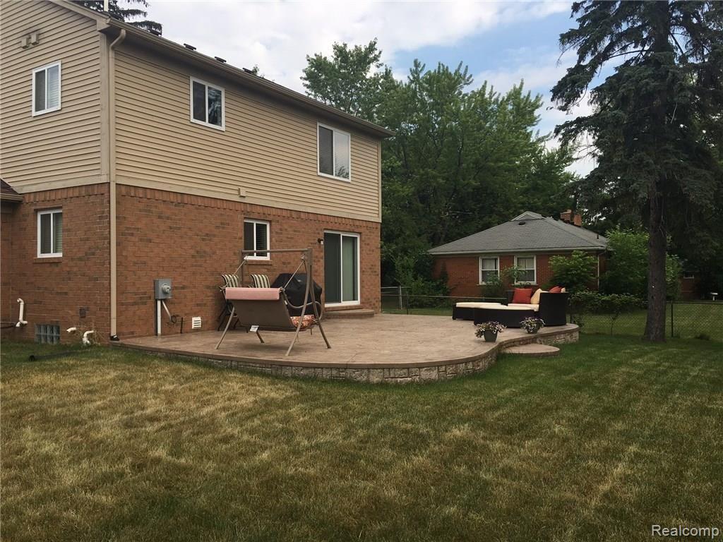3877 Hazelton Avenue Rochester, MI 48307 - Photo 23 of 26 Back Yard Patio