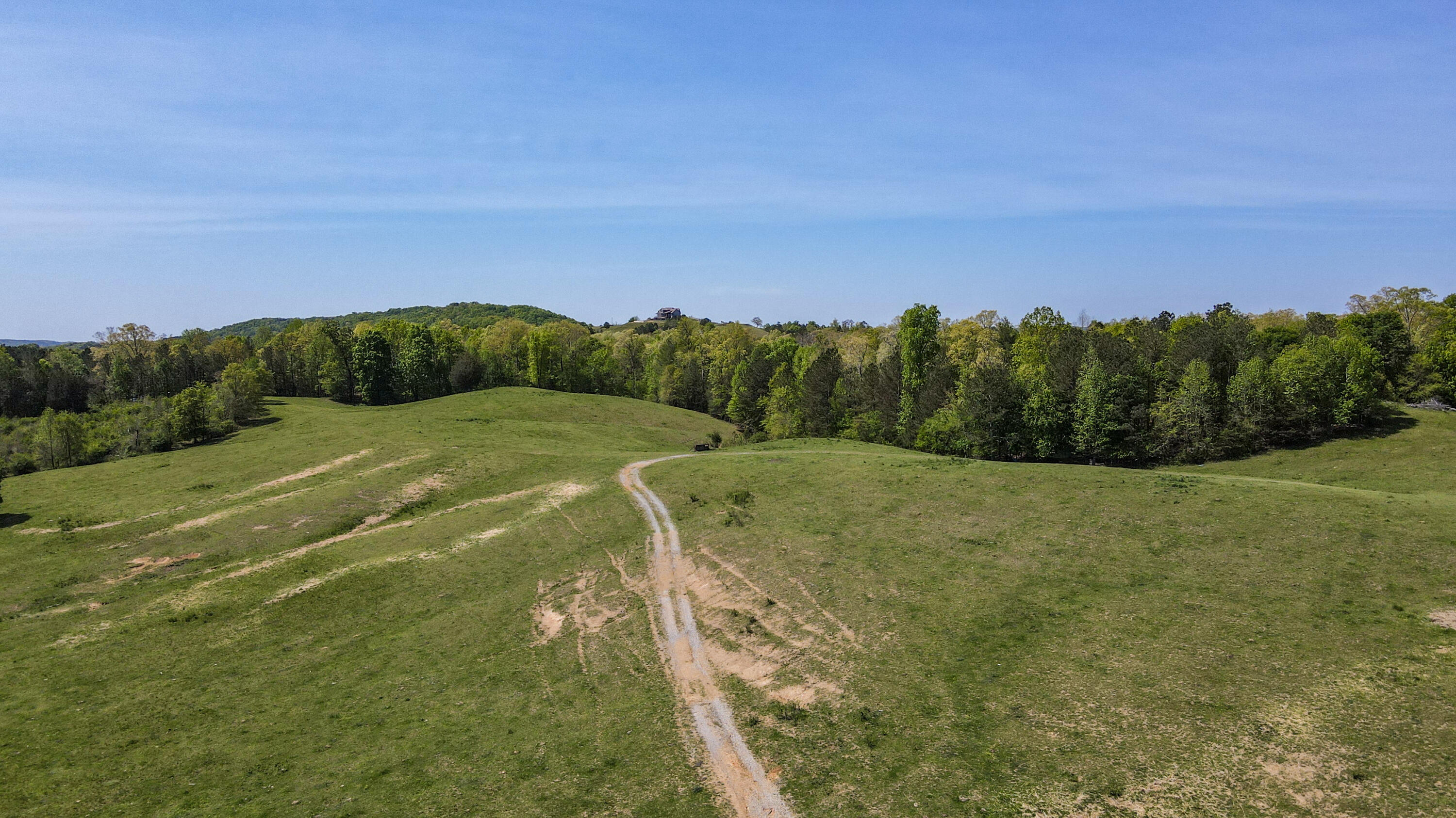 137.6-acre Melton Road Southeast Old Fort, TN 37362 - Photo 15 of 53 15-DJI_0297