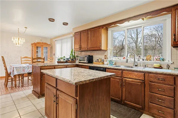 $339,000 | 7 Wood Acre Drive, Henrietta, NY 14534