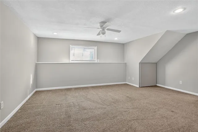 $235,000 | 1518 Southeast 15th St Place, Oak Grove, MO 64075