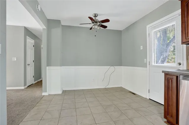 $235,000 | 1518 Southeast 15th St Place, Oak Grove, MO 64075