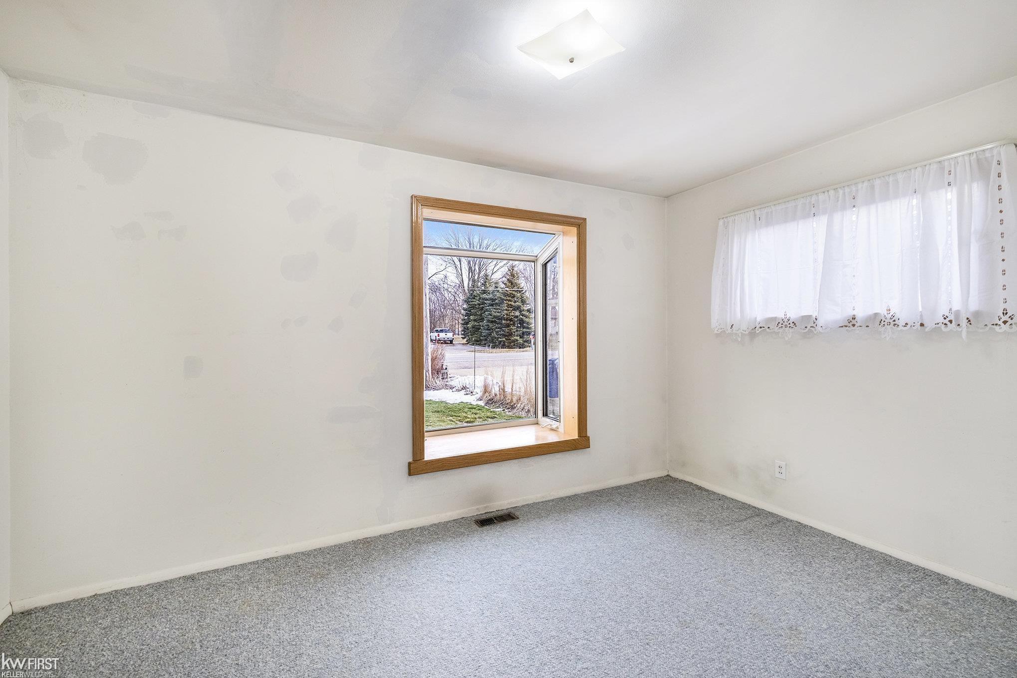 3391 East Rolston Road Fenton, MI 48430 - Photo 16 of 31 Bedroom