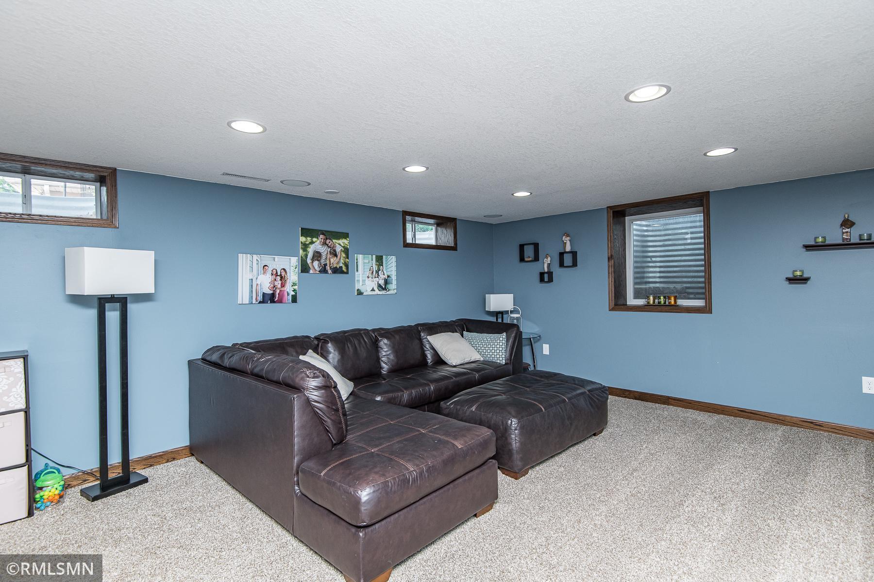 1614 22nd Street Northwest Rochester, MN 55901 - Photo 22 of 35