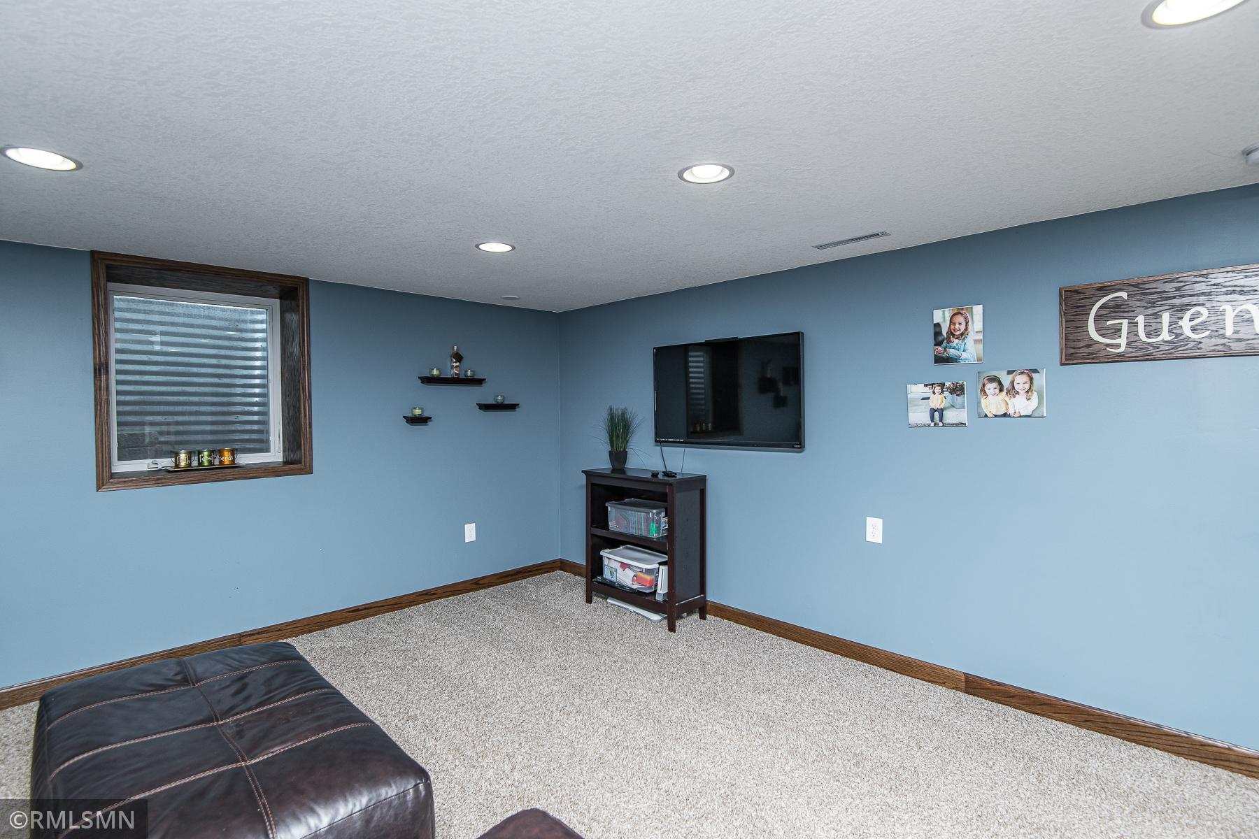 1614 22nd Street Northwest Rochester, MN 55901 - Photo 23 of 35