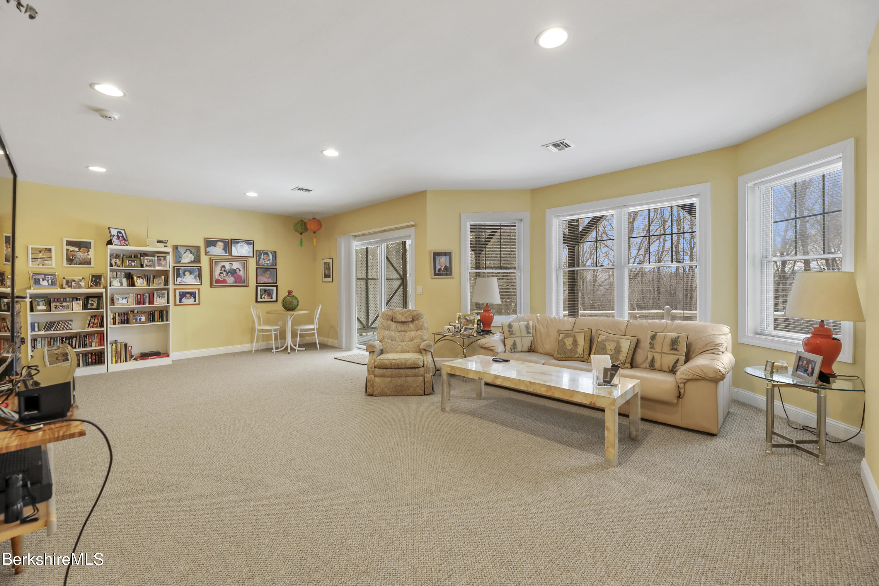 67 Alpine Trail Pittsfield, MA 01201 - Photo 28 of 40 a living room with furniture and a large window