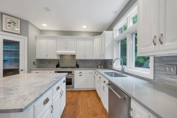 $789,900 | 1395 Sonata Court, Green Bay, WI 54311