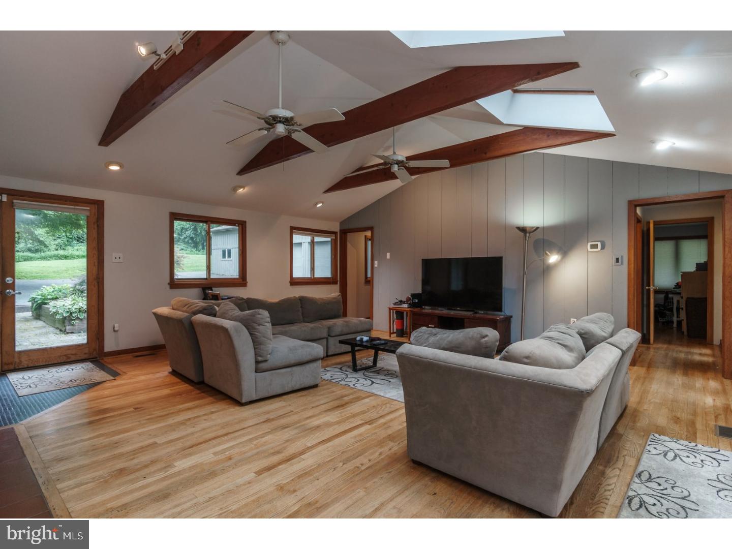 641 Webb Road Chadds Ford, PA 19317 - Photo 6 of 25 Living Room