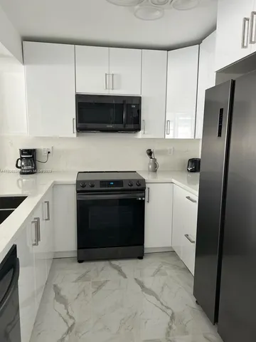 $3,250 | 3725 South Ocean Drive, Unit 1503, Hollywood, FL 33019