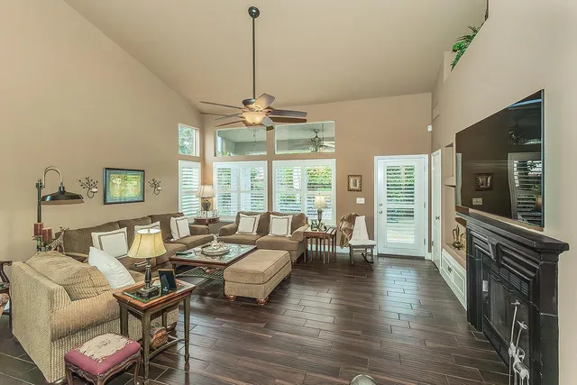 $524,950 | 140 Gayle Avenue, Clovis, CA 93611