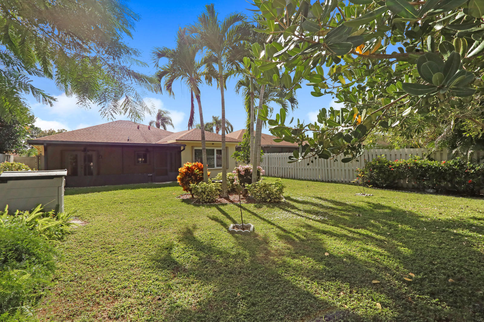 155 Sims Creek Lane Jupiter, FL 33458 - Photo 18 of 20 BackYard