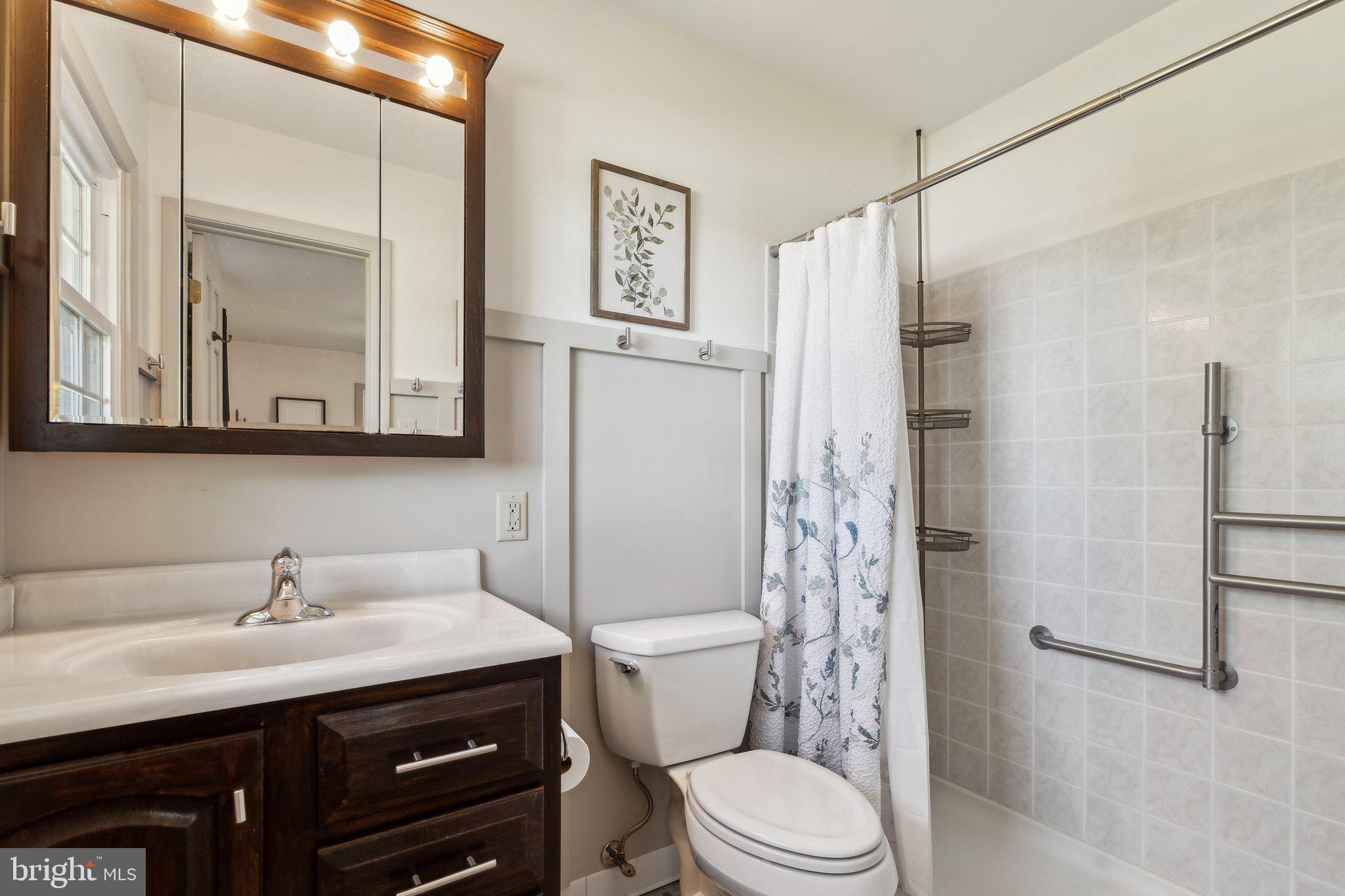 10009 Routts Hill Road Warrenton, VA 20186 - Photo 17 of 43 ...with beautiful updates & large walk-in shower.