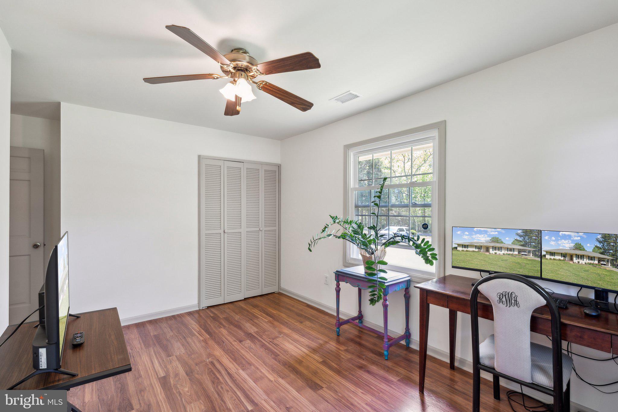 10009 Routts Hill Road Warrenton, VA 20186 - Photo 20 of 43 Secondary Bedroom
