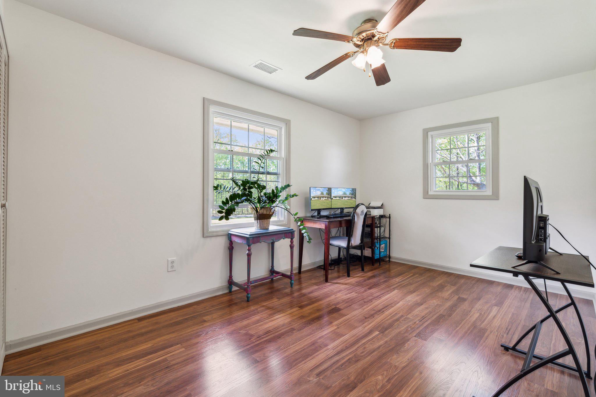 10009 Routts Hill Road Warrenton, VA 20186 - Photo 21 of 43 ..with and abundance of natural light.