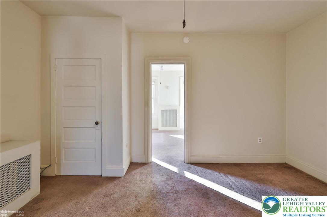 526 2nd Avenue Bethlehem, PA 18018 - Photo 29 of 40 an empty room with closet