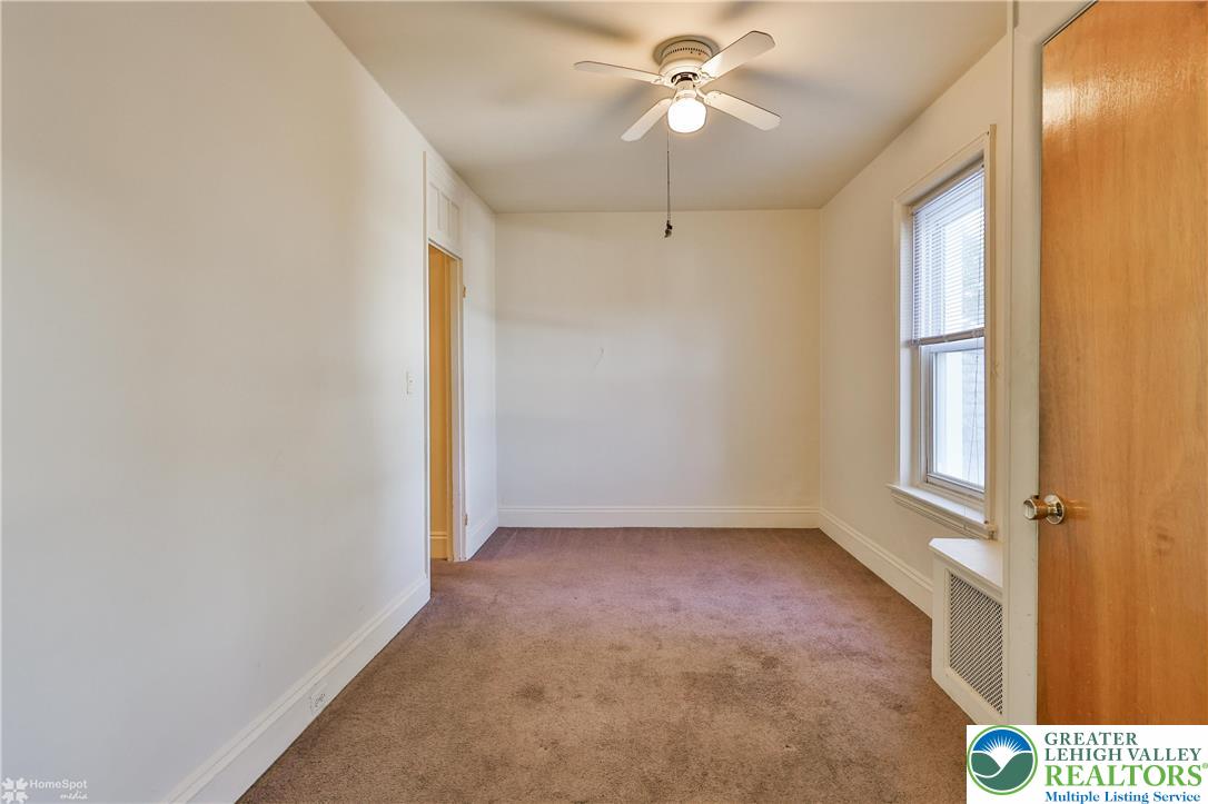 526 2nd Avenue Bethlehem, PA 18018 - Photo 30 of 40 an empty room with windows and fan