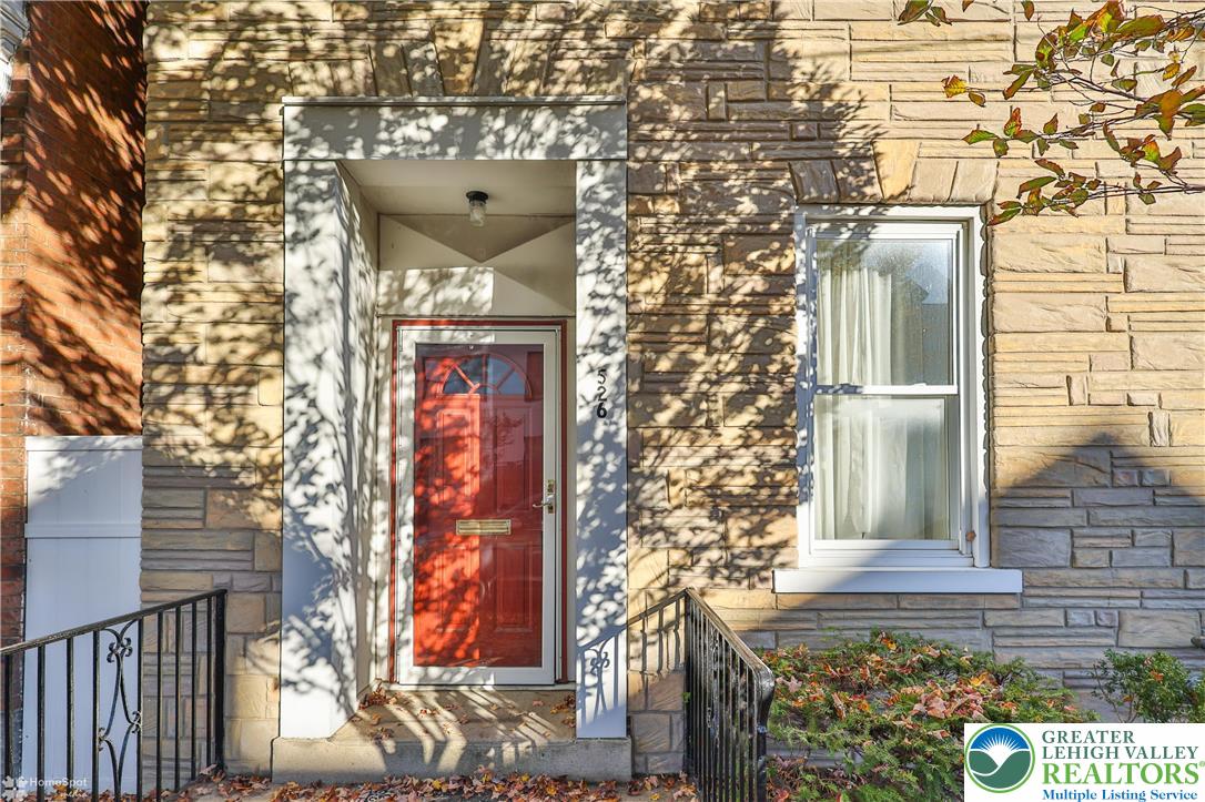 526 2nd Avenue Bethlehem, PA 18018 - Photo 3 of 40 front view of a building