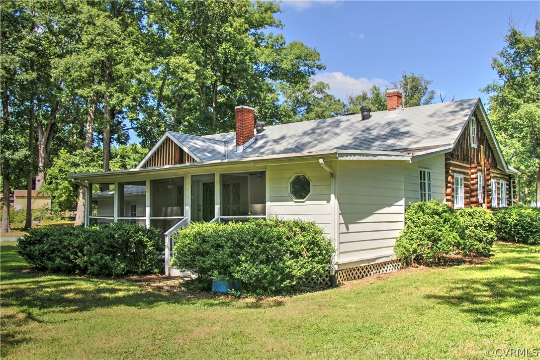 258 East Richmond Road Richmond, VA 23223 - Photo 35 of 40 a front view of a house with a garden