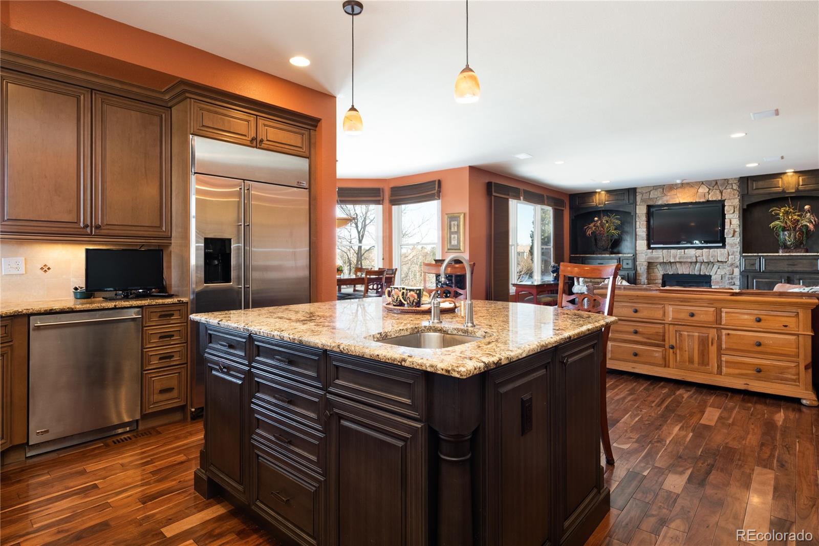 943 Rutherford Way Highlands Ranch, CO 80126 - Photo 8 of 40 Gallery Image 8