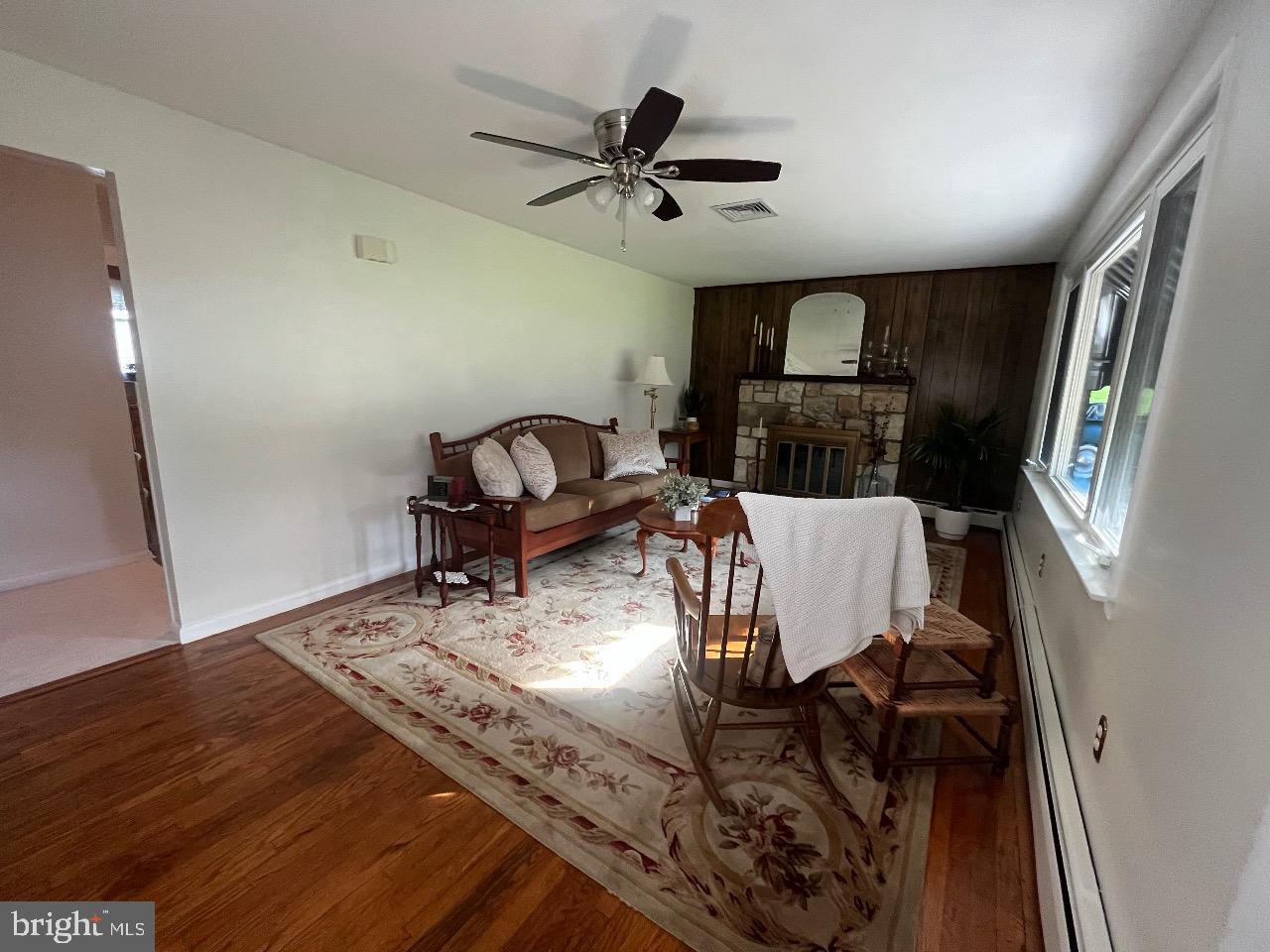2867 Larkin Road Upper Chichester, PA 19061 - Photo 9 of 29 Living Room