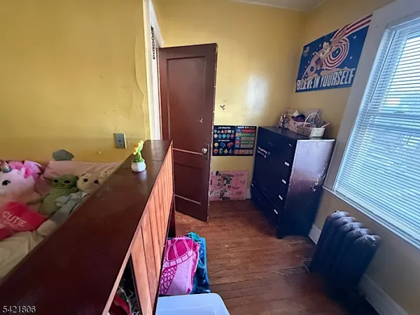 a view of a workspace with furniture