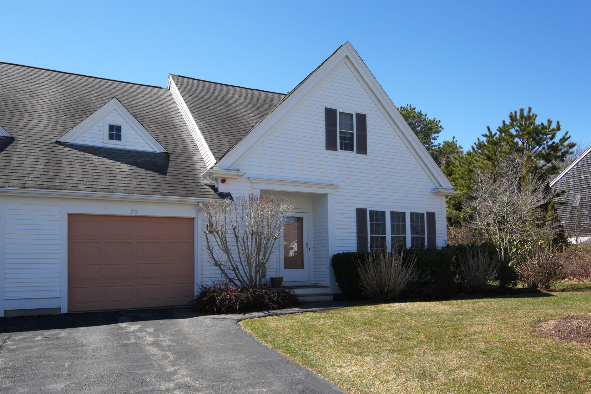 22 Stratford Ridge Mashpee, MA 02649 - Photo 28 of 35 a front view of house with yard