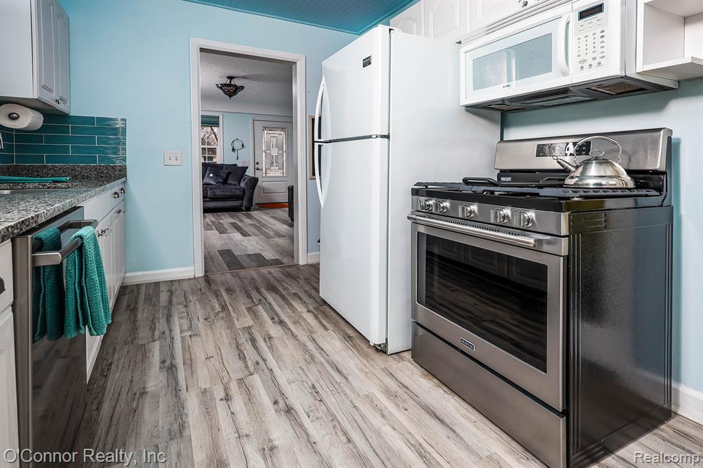 7271 Lakewood Road Lexington, MI 48450 - Photo 10 of 46 Gallery Image 10