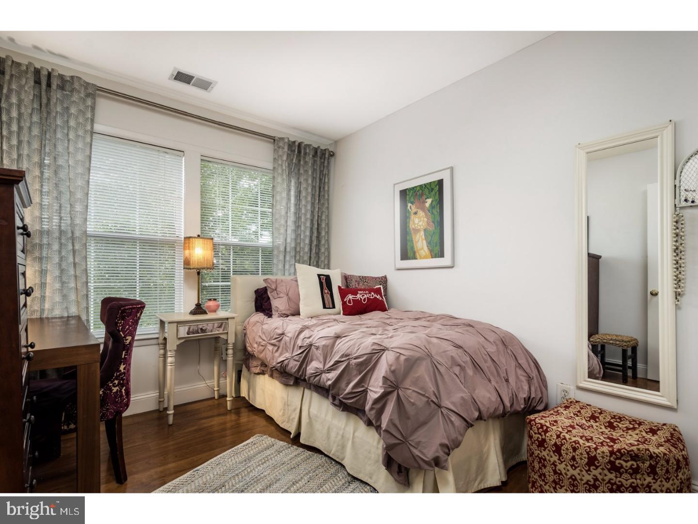 118 Acadia Court, Unit 9 Princeton, NJ 08540 - Photo 16 of 25 Bedroom 2