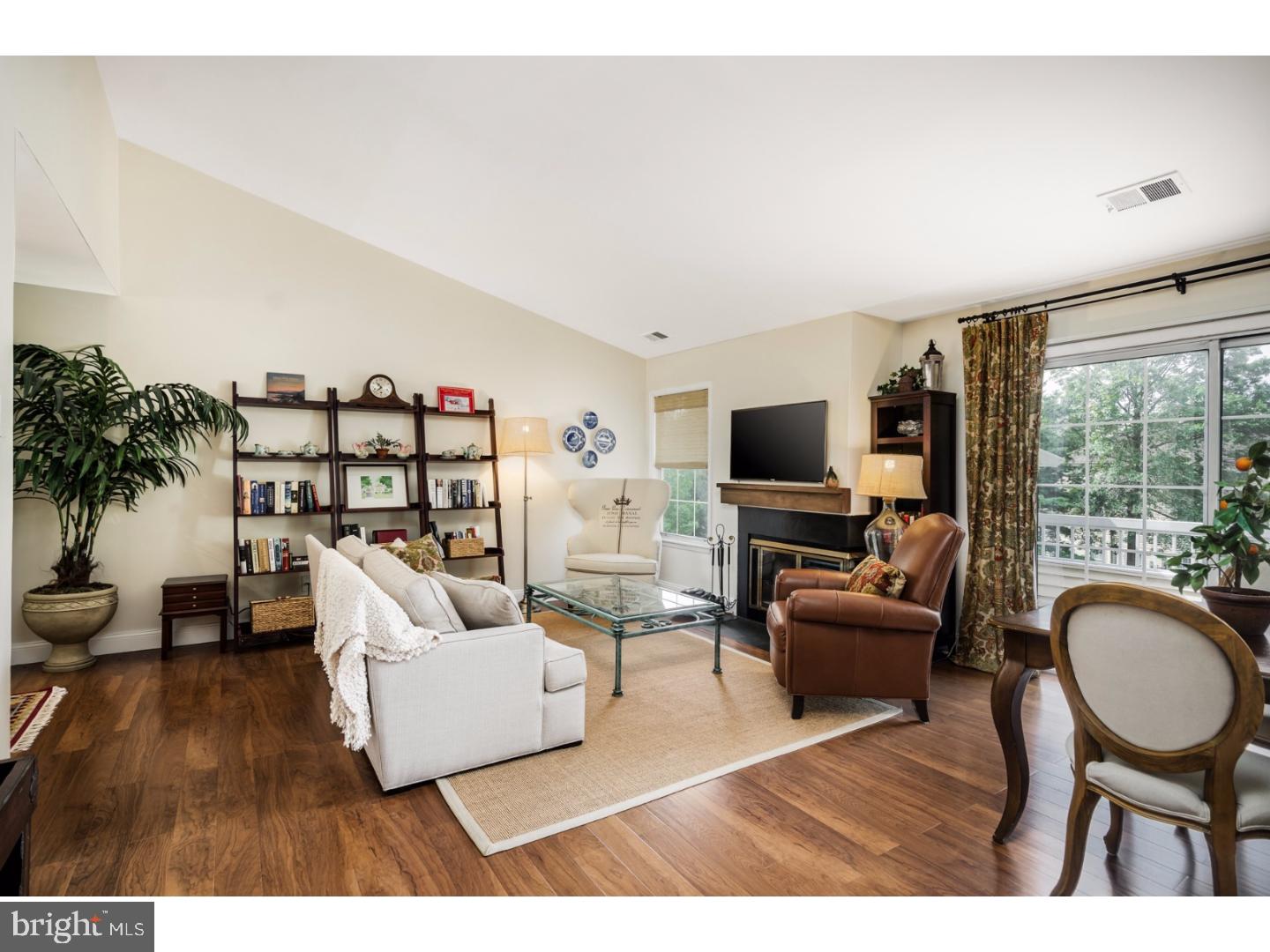 118 Acadia Court, Unit 9 Princeton, NJ 08540 - Photo 3 of 25 Great Room