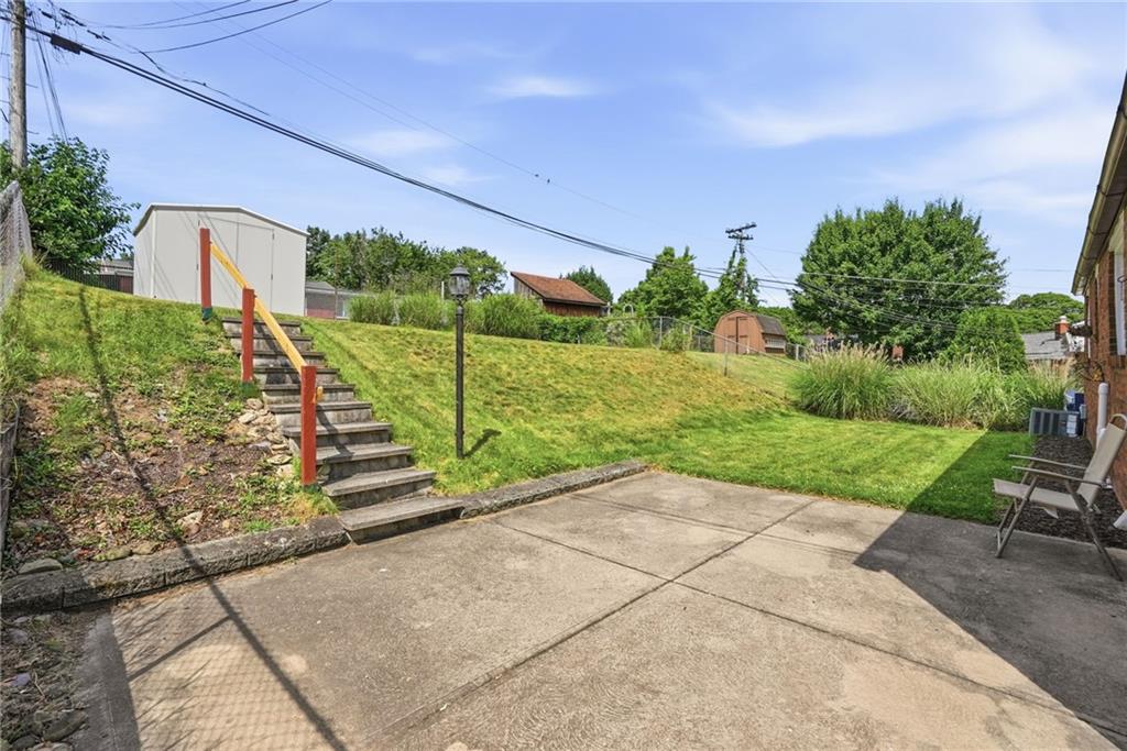 181 Castle Road Pittsburgh, PA 15234 - Photo 31 of 32 Gallery Image 31