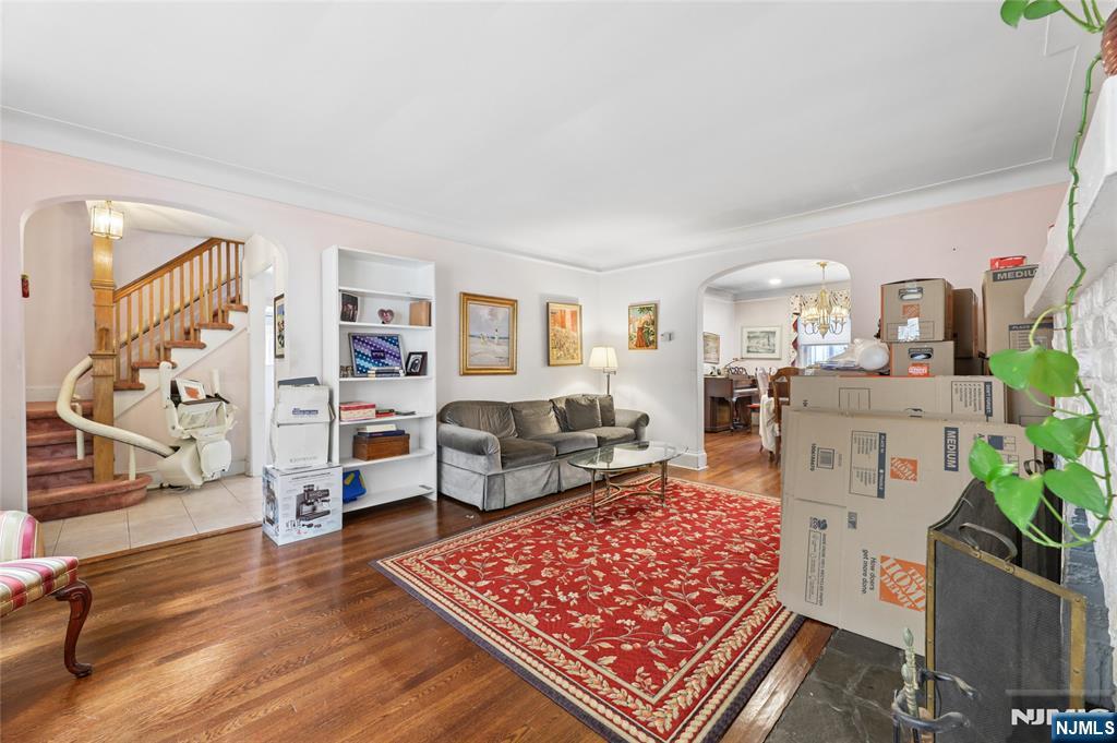 936 Red Road Teaneck, NJ 07666 - Photo 9 of 38