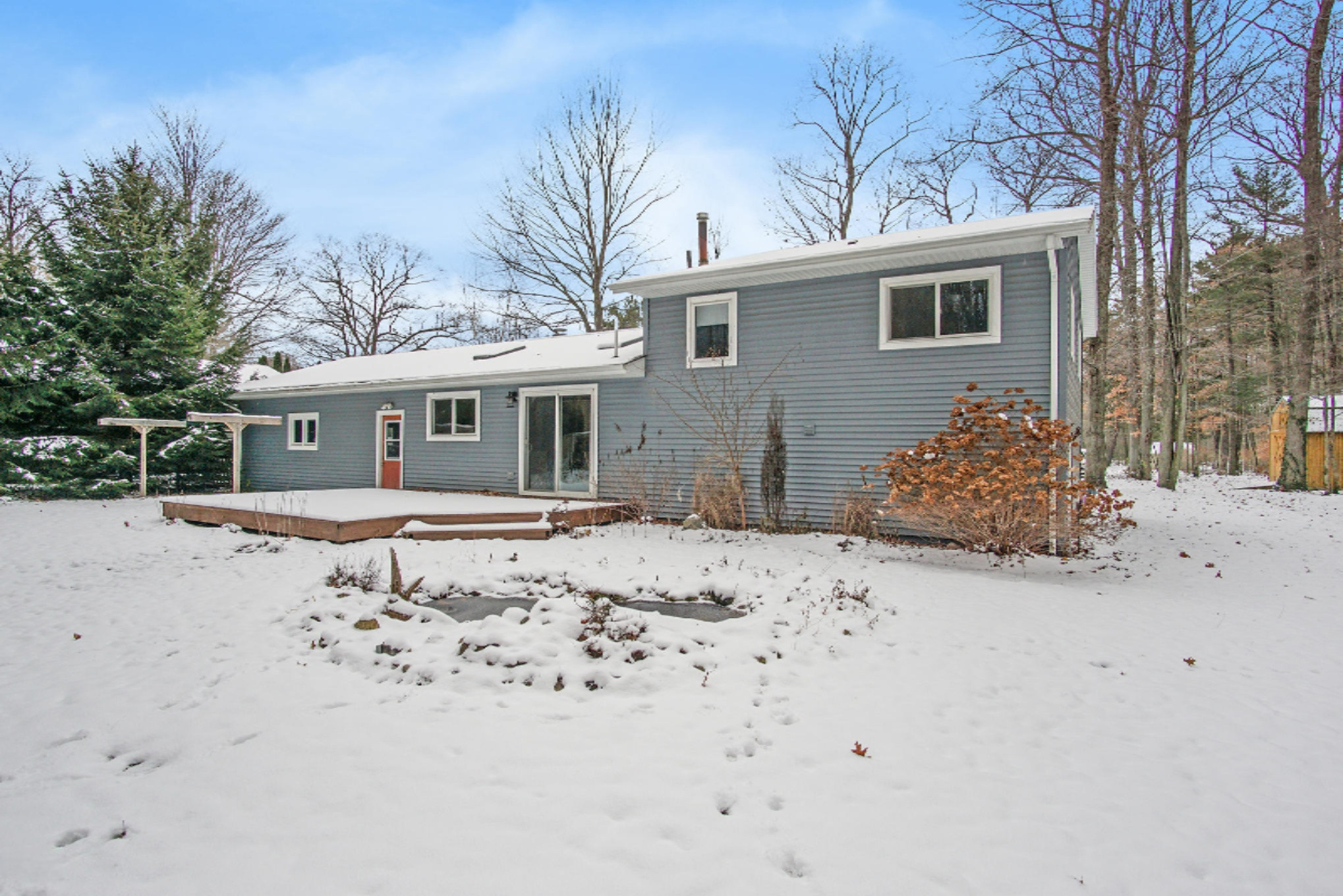 6081 Post Road Montague, MI 49437 - Photo 6 of 44 DSC00459