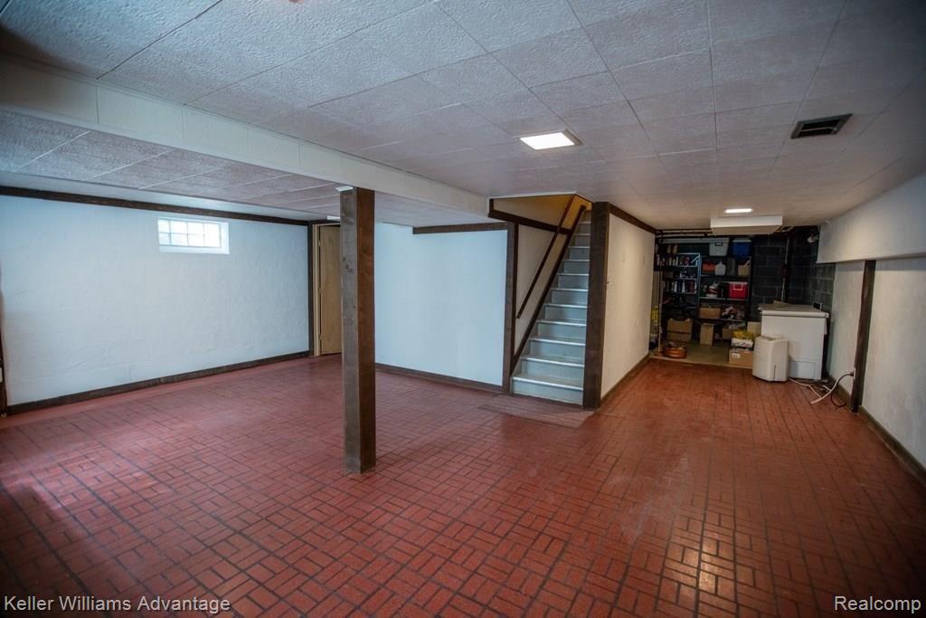 34411 Quaker Valley Road Farmington, MI 48331 - Photo 38 of 38 010A0545.jpg