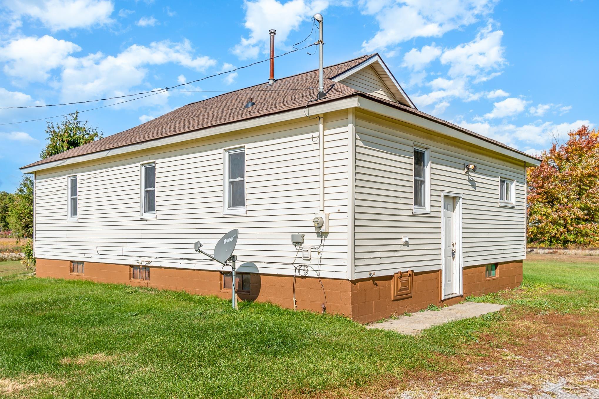 205 South Iva Road Hemlock, MI 48626 - Photo 4 of 17