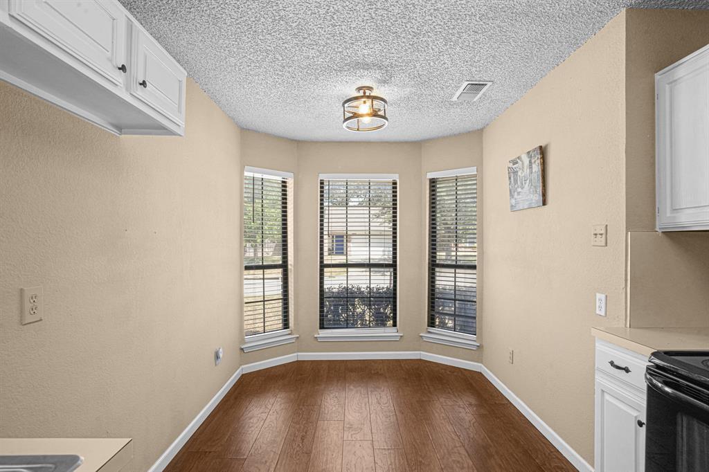 2134 Reverchon Drive Arlington, TX 76017 - Photo 8 of 23 Breakfast area with a view