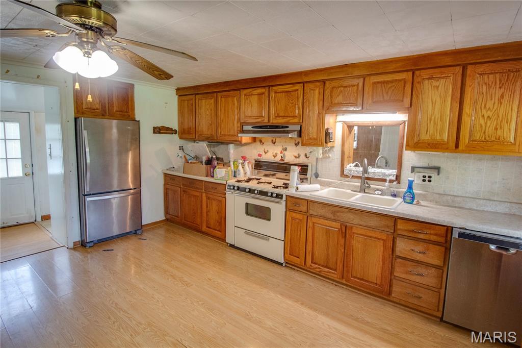 18907 Grange Hall Road Brighton, IL 62012 - Photo 17 of 47